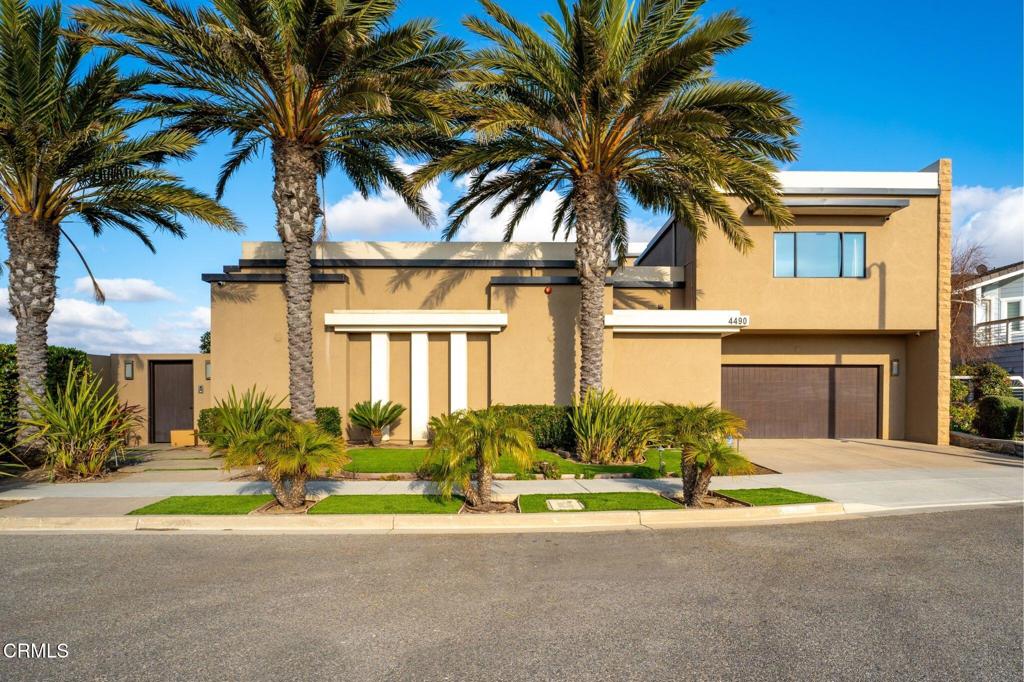 Residential Lease for rent at 4490 Eastbourne Bay, Oxnard CA featuring 3 beds and 4 baths