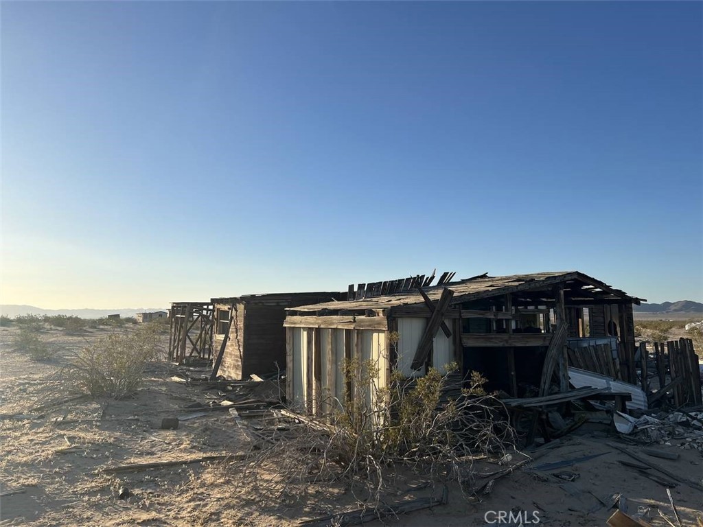 Residential for sale at 5900 Lanes Lane, 29 Palms CA