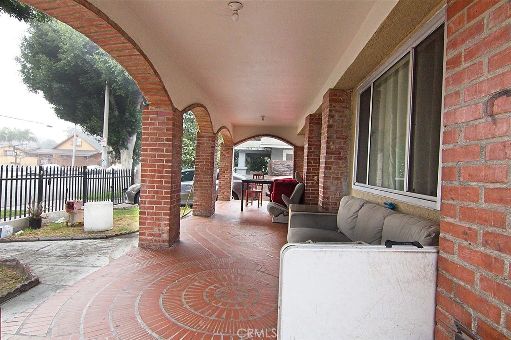 Residential Income for sale at 6911 Compton, Los Angeles CA