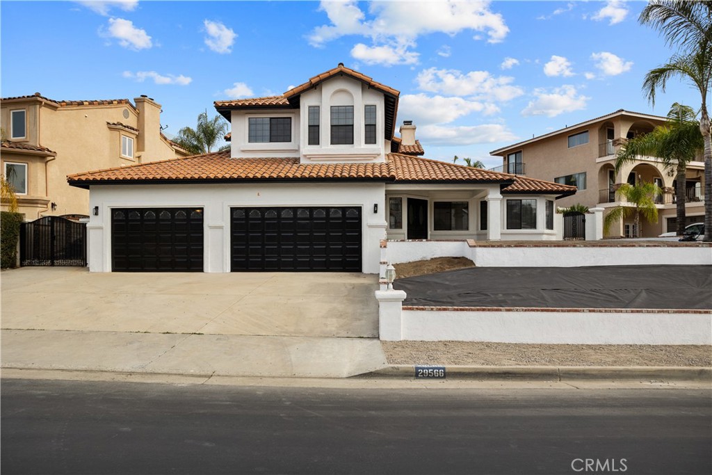 Residential Lease for rent at 29566 Big Range 1, Canyon Lake CA featuring 4 beds and 3 baths