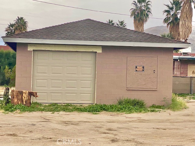 Residential for sale at 6389 West Court, 29 Palms CA featuring 2 beds and 1 bath