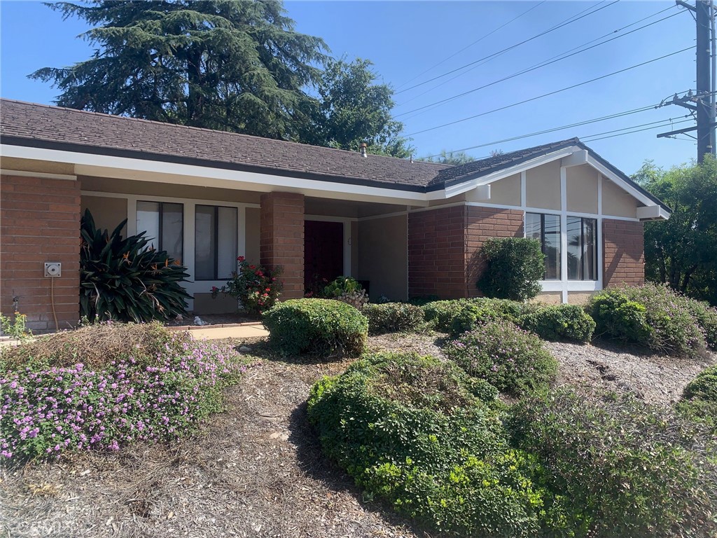 Residential Lease for rent at 2114 Forbes, Claremont CA featuring 3 beds and 2 baths