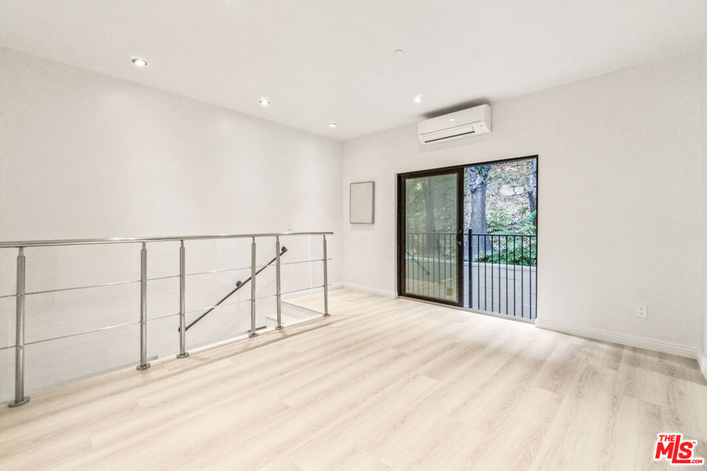 Residential for sale at 2315 Loma Vista Place, Los Angeles CA featuring 3 beds and 3 baths