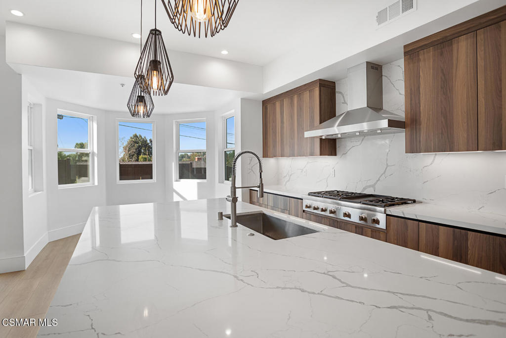 Residential for sale at 315 Toyon Court, Thousand Oaks CA featuring 4 beds and 5 baths