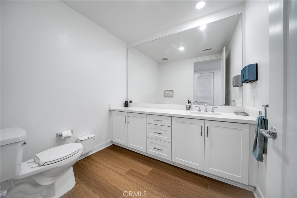 Residential for sale at 2202 Rivington, Irvine CA featuring 1 bed and 2 baths