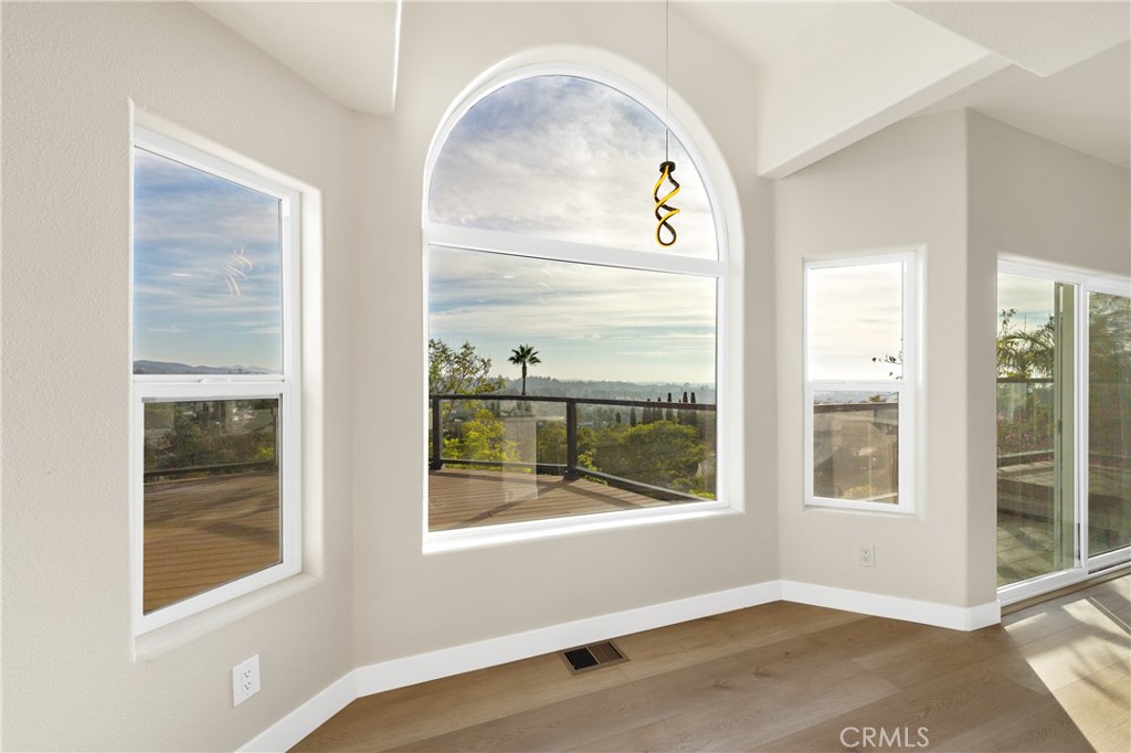 Residential for sale at 1522 Maxwell Lane, Vista CA featuring 3 beds and 3 baths