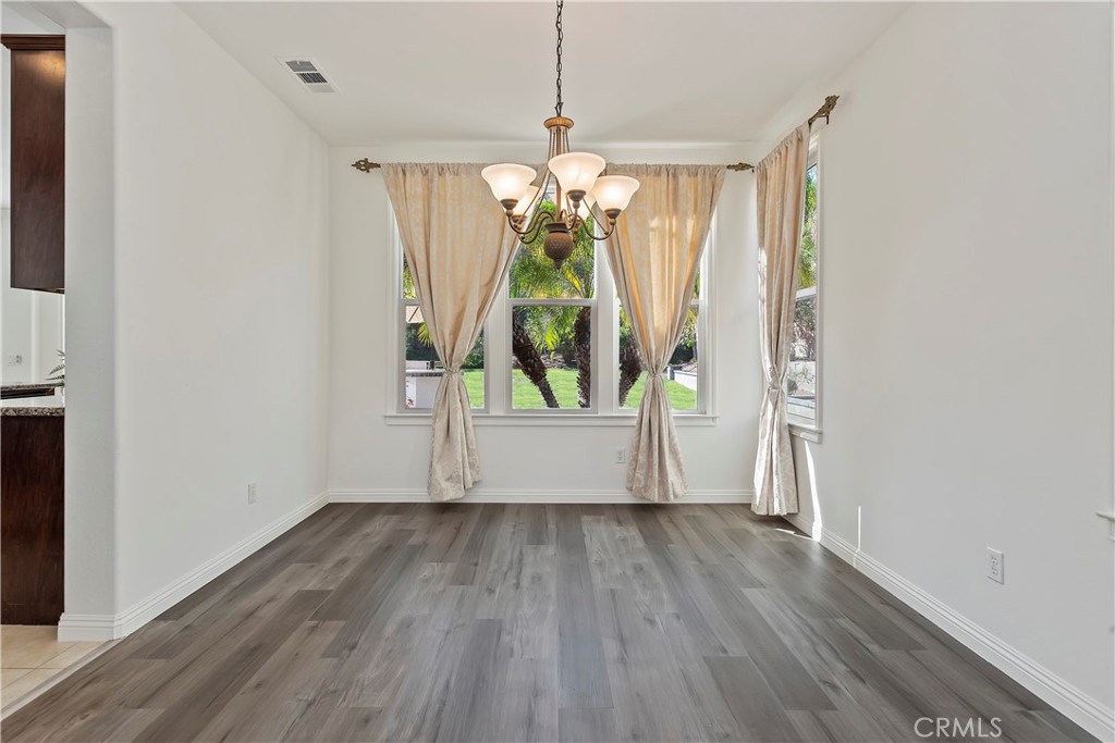 Residential Lease for rent at 1678 Honors, Corona CA featuring 4 beds and 4 baths