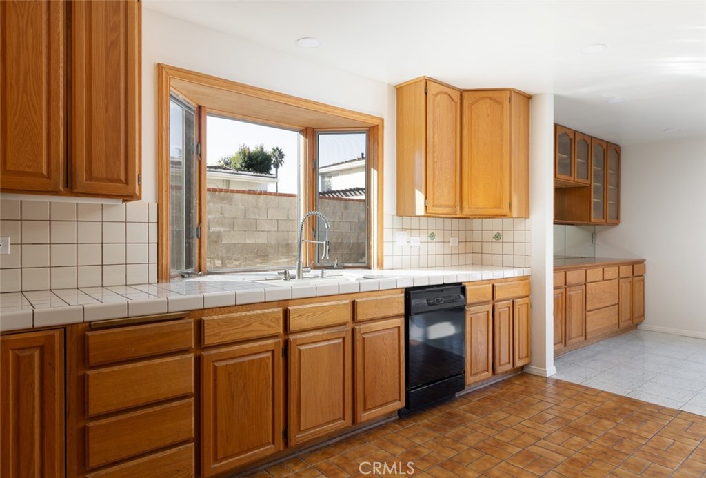 Residential Lease for rent at 1509 Anita, Newport Beach CA featuring 4 beds and 3 baths