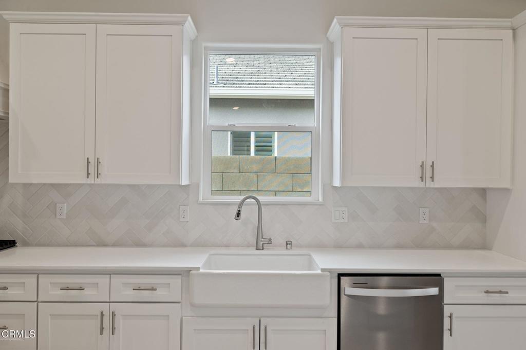 Residential for sale at 7524 Ruthburg Way, Bakersfield CA featuring 4 beds and 3 baths