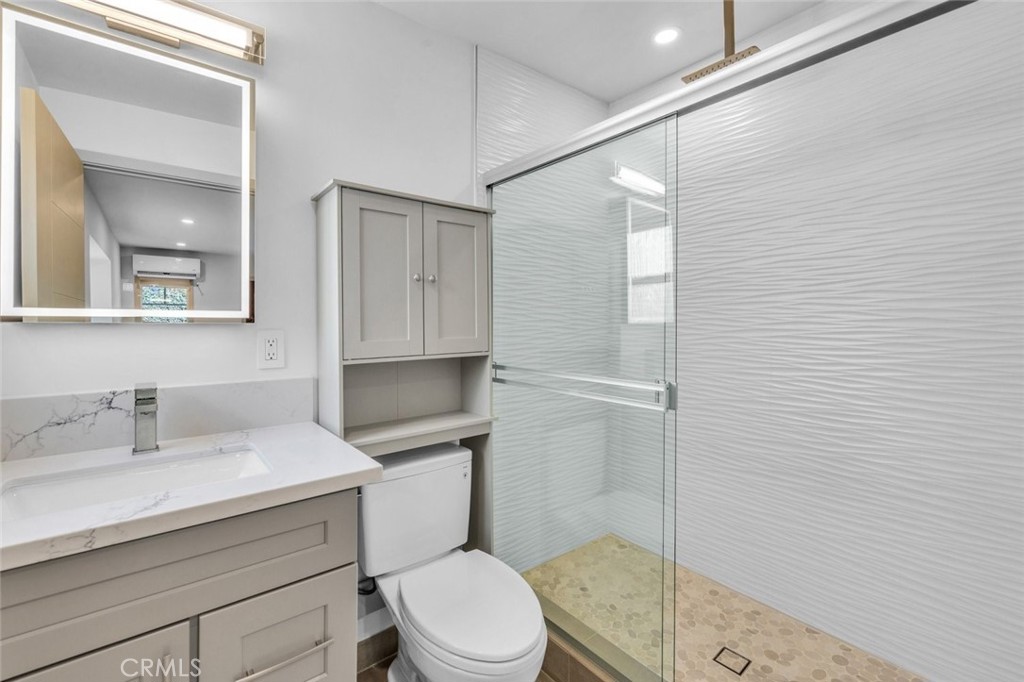 Residential Lease for rent at 477 E Del Mar Boulevard, Pasadena CA featuring 1 bed and 1 bath