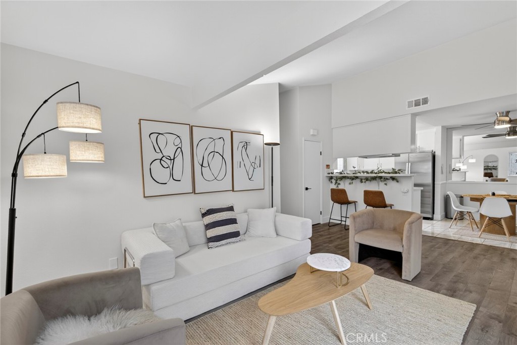 Residential Lease for rent at 34012 Selva 13, Dana Point CA featuring 1 bed and 1 bath