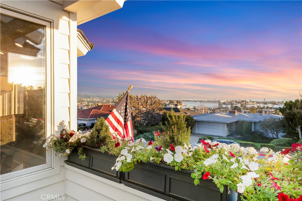 Residential for sale at 520 Kings, Newport Beach CA featuring 4 beds and 4 baths