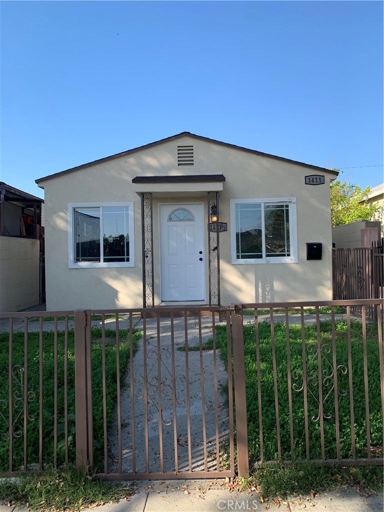 Residential Income for sale at 1411 S Concourse, Los Angeles CA