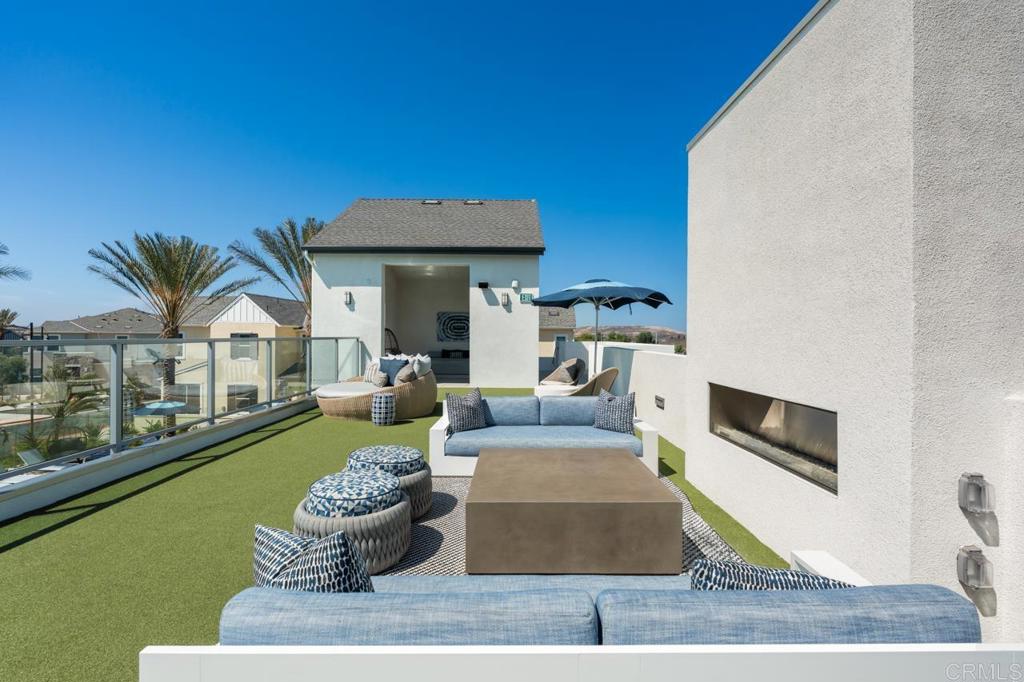 Residential Lease for rent at 5000 Avenida Lugano 6, Chula Vista CA featuring 3 beds and 3 baths