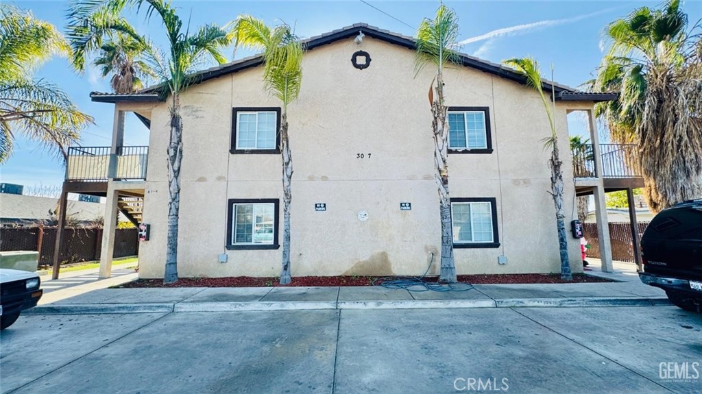 Residential Income for sale at 3017 Potomac, Bakersfield CA