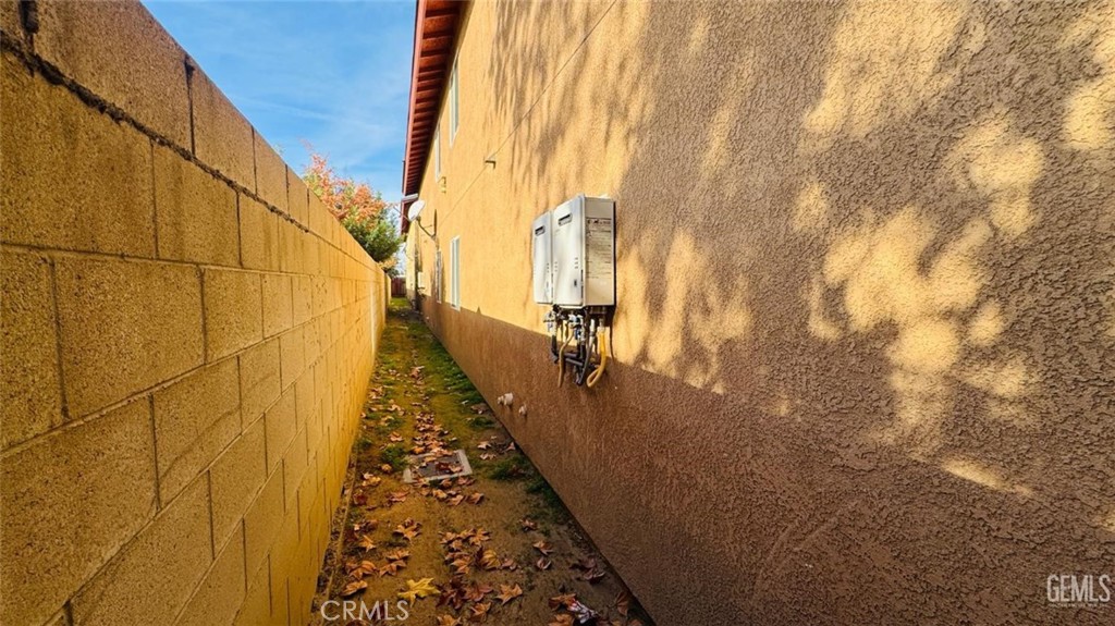 Residential Income for sale at 117 N, Bakersfield CA