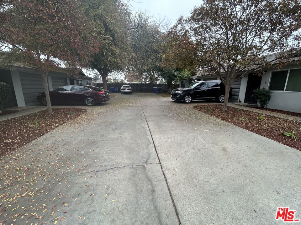 Residential Income for sale at 36 N G Street, Porterville CA featuring 8 beds and 4 baths