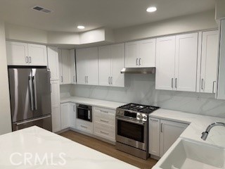 Residential Lease for rent at 35 Tanglewood, Aliso Viejo CA featuring 3 beds and 3 baths