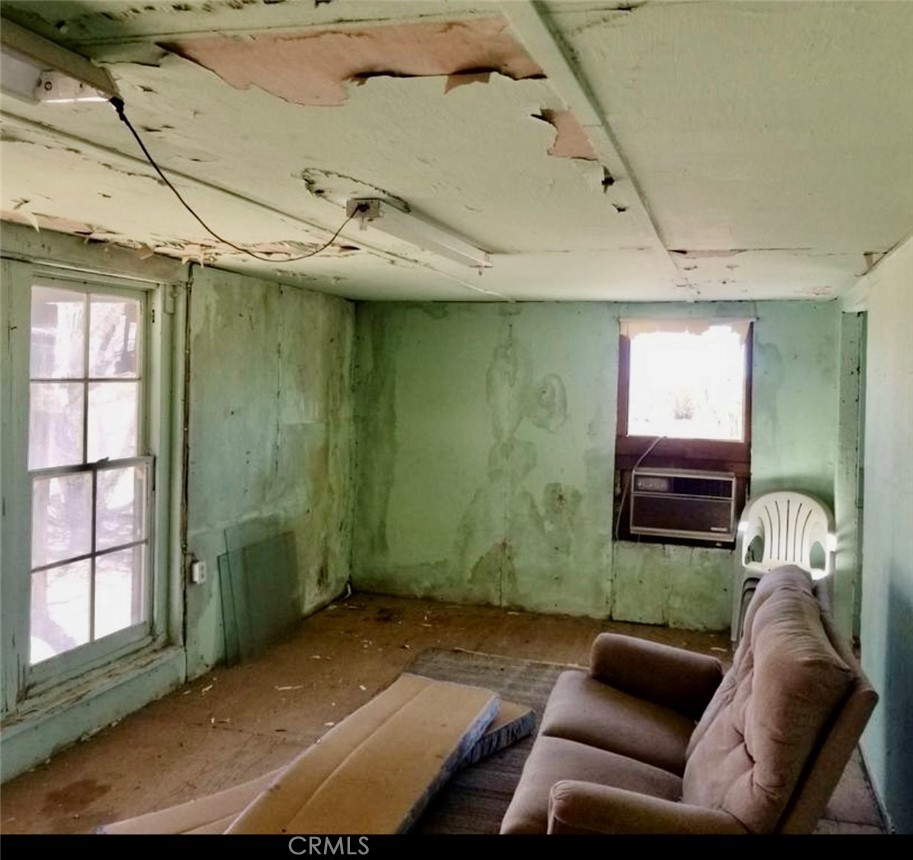 Residential for sale at 5151 S US Highway 395, Ridgecrest CA featuring 3 beds and 1 bath