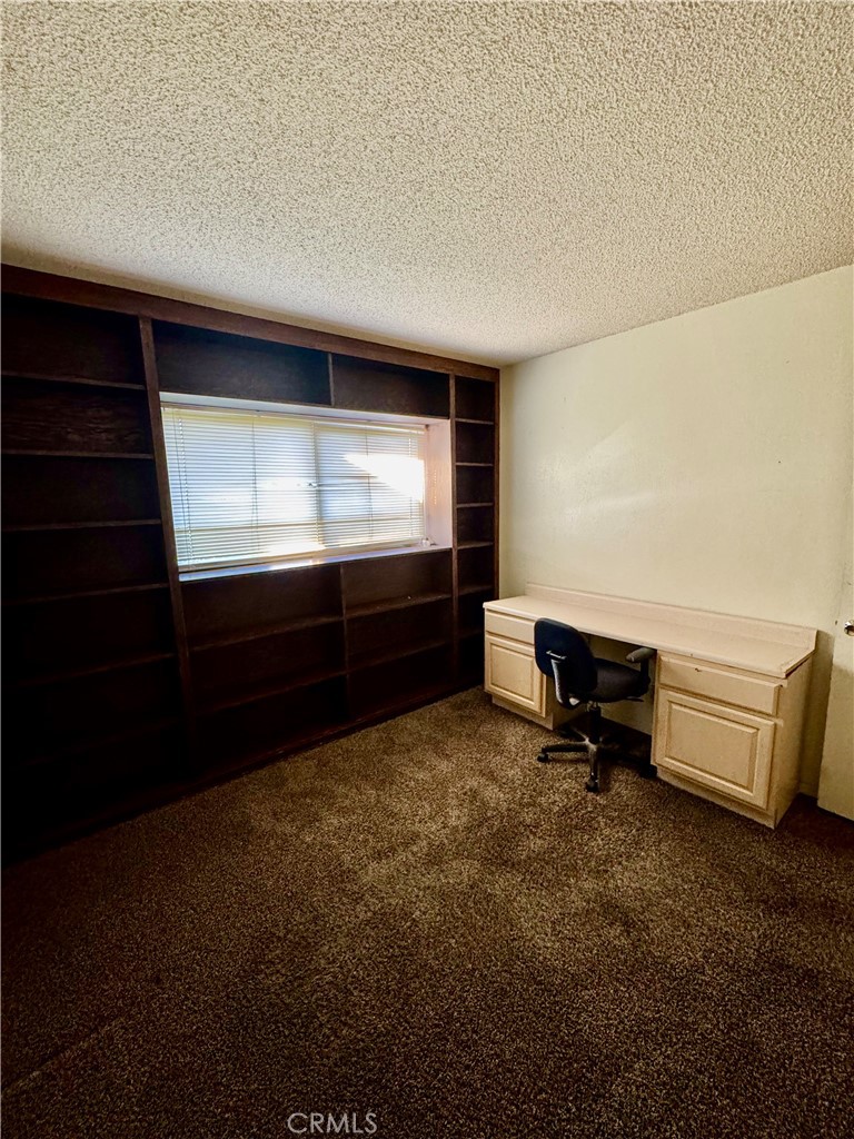 Residential for sale at 425 Bear Creek, Merced CA featuring 3 beds and 2 baths