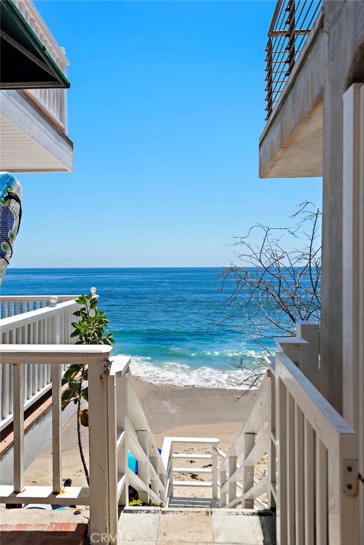 Residential Lease for rent at 1059 Gaviota Drive, Laguna Beach CA featuring 1 bed and 1 bath