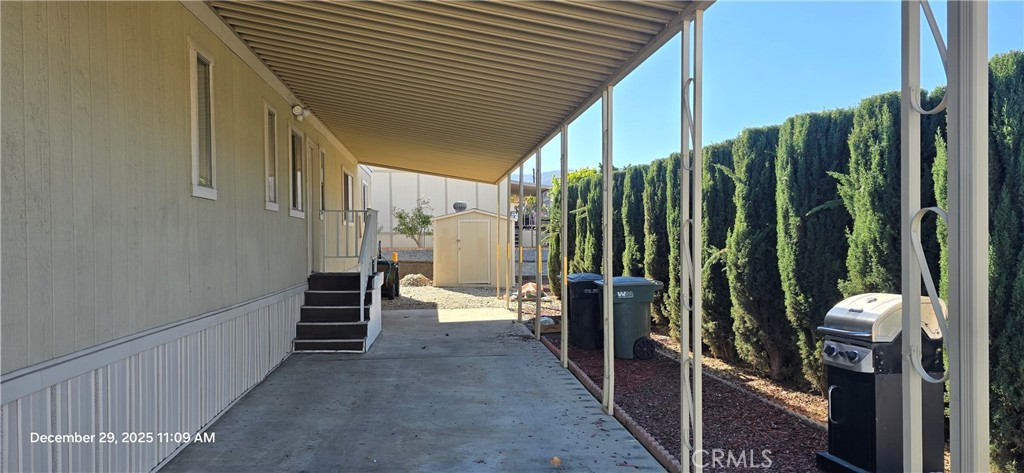 Manufactured In Park for sale at 307 S Smith 64, Corona CA featuring 2 beds and 2 baths