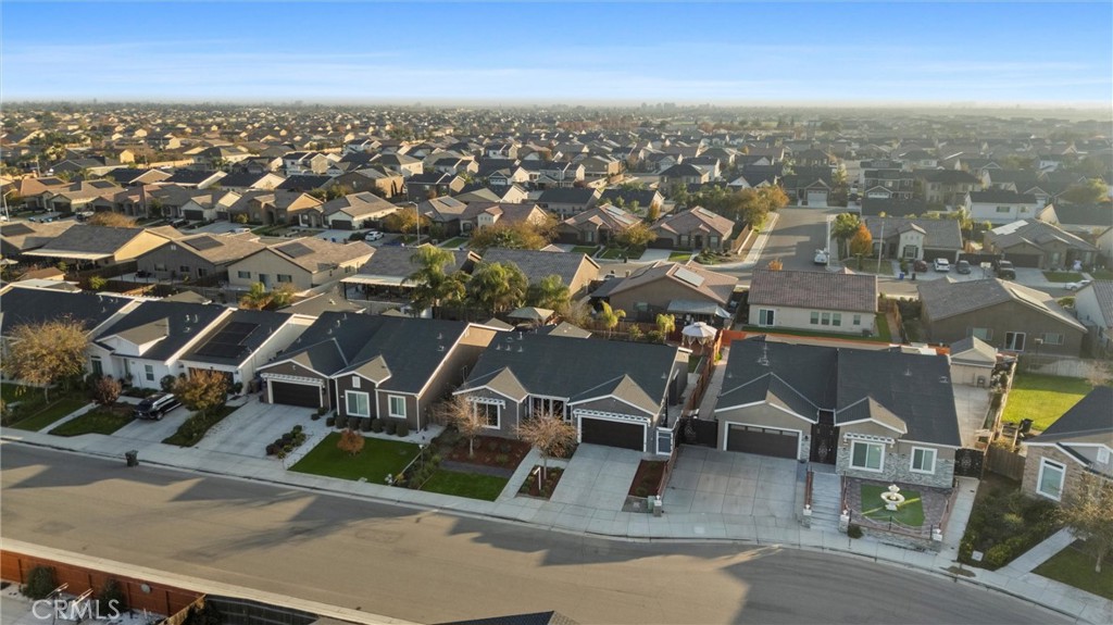 Residential for sale at 5913 Hawthorn Tree, Bakersfield CA featuring 3 beds and 2 baths