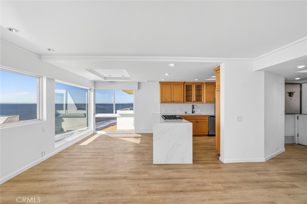 Residential for sale at 267 Avenida Lobeiro E, San Clemente CA featuring 2 beds and 2 baths