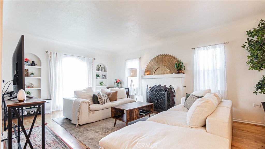 Residential for sale at 3131 N E, San Bernardino CA featuring 3 beds and 2 baths