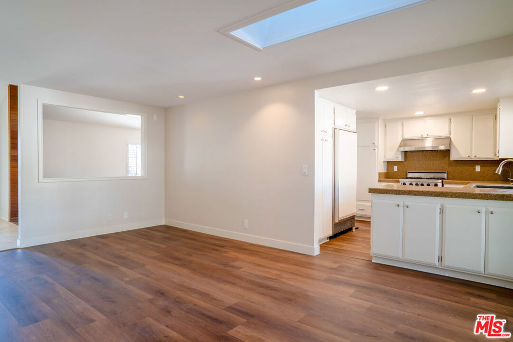 Residential Lease for rent at 233 Longfellow Street, Thousand Oaks CA featuring 4 beds and 2 baths