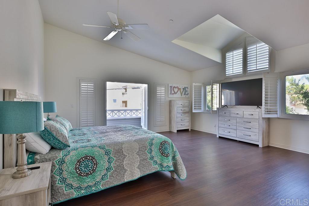 Residential Lease for rent at 828 D Avenue, Coronado CA featuring 3 beds and 2 baths