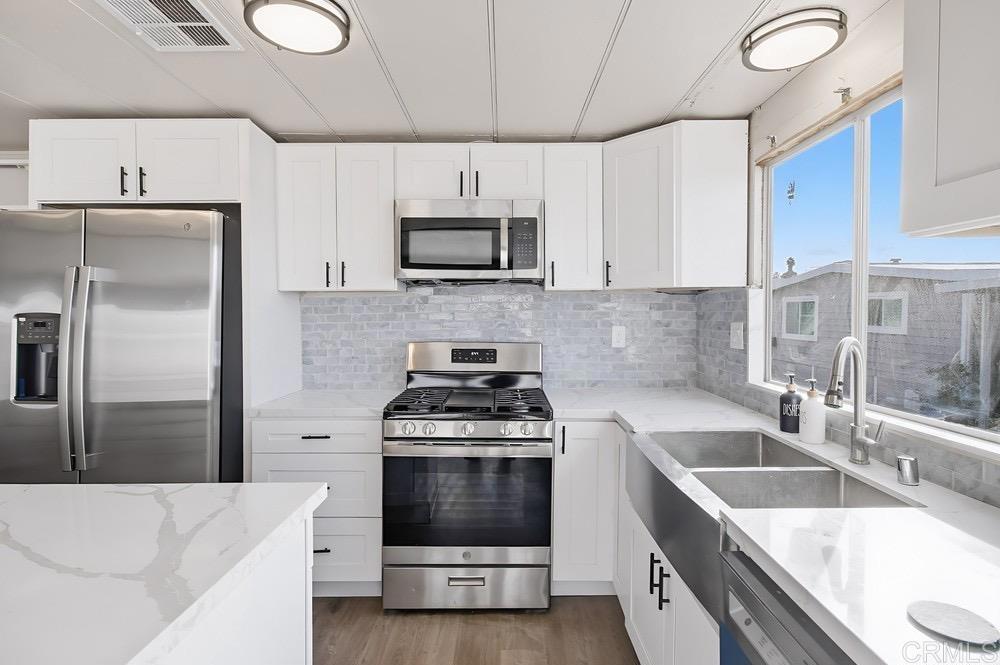 Manufactured In Park for sale at 402 63rd Street 115, San Diego CA featuring 2 beds and 2 baths