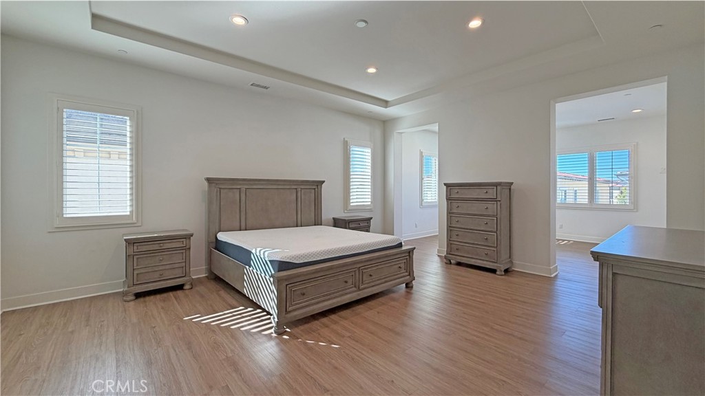 Residential Lease for rent at 80 Eider Run, Irvine CA featuring 5 beds and 6 baths