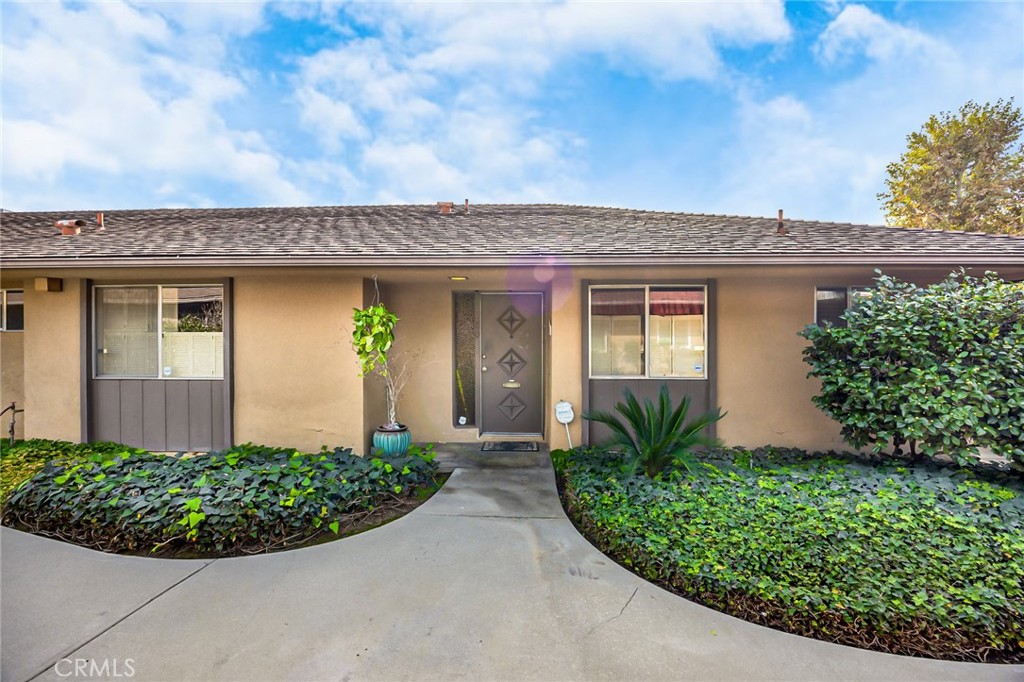 Residential for sale at 180 E Parkdale, San Bernardino CA featuring 2 beds and 2 baths