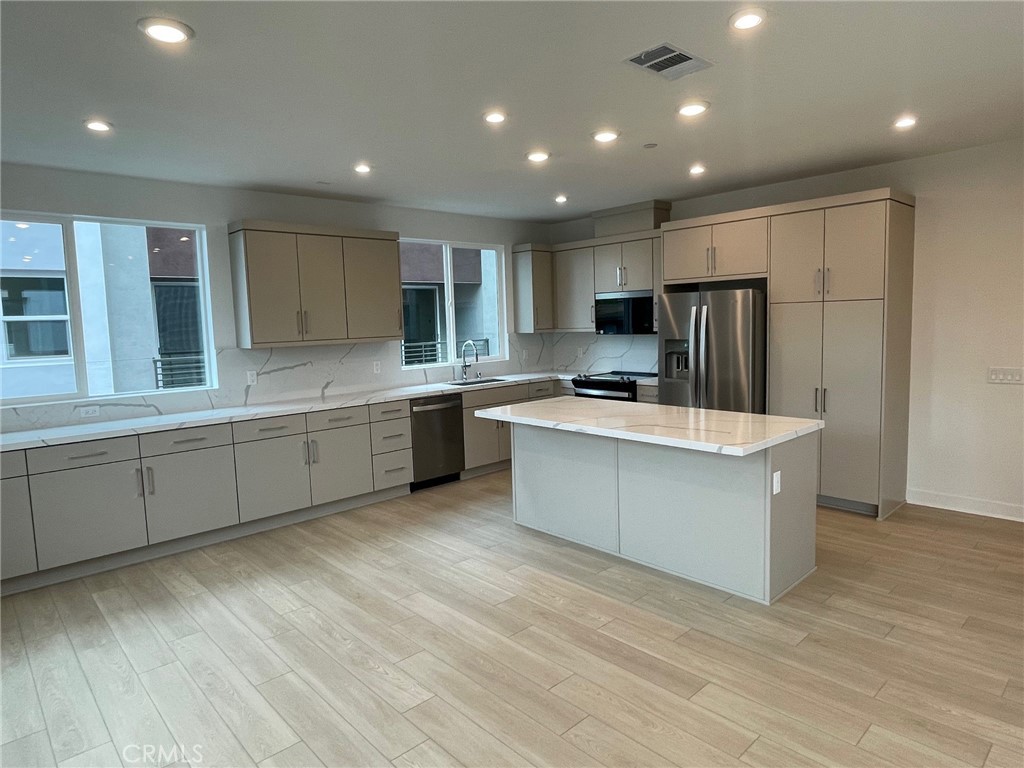 Residential Lease for rent at 691 S lyon Street, Santa Ana CA featuring 4 beds and 4 baths