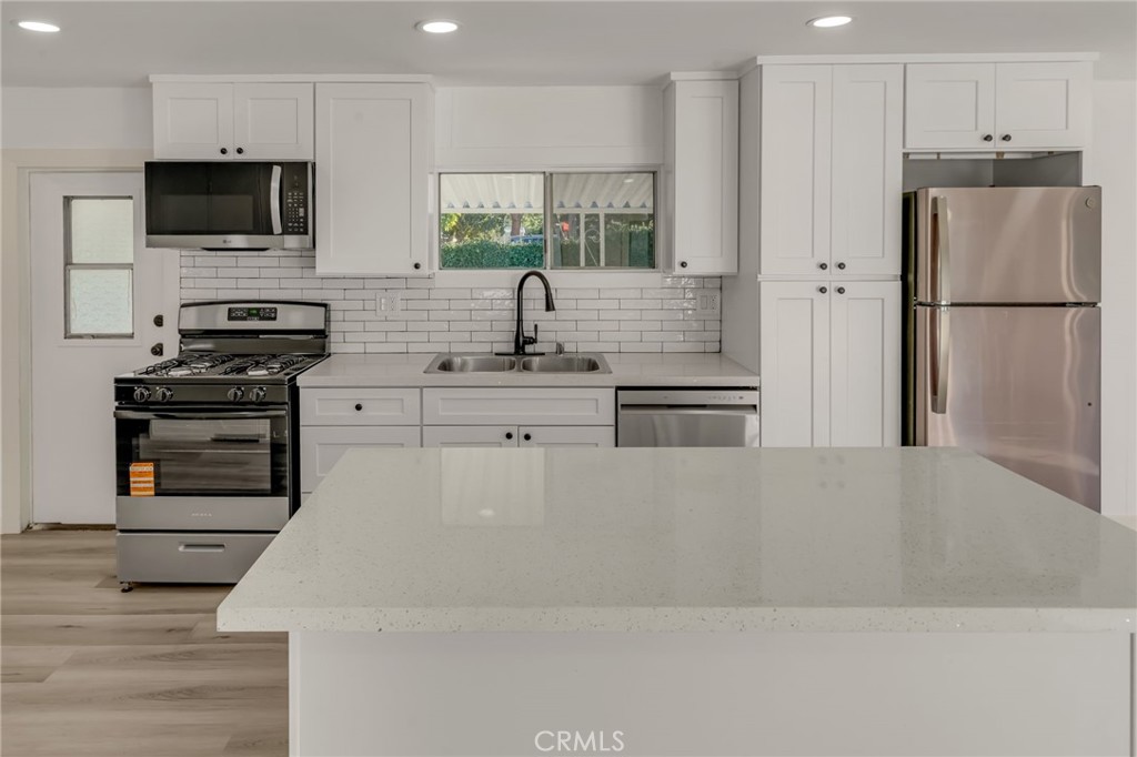 Manufactured In Park for sale at 1001 W Lambert Road 84, La Habra CA featuring 2 beds and 2 baths