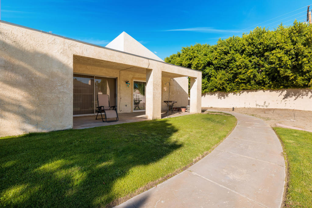 Residential for sale at 79602 Avenue 42, Bermuda Dunes CA featuring 2 beds and 2 baths