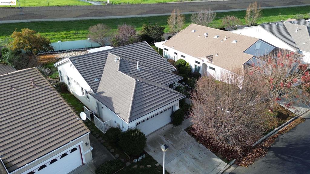 Residential for sale at 337 Upton Pyne Dr, Brentwood CA featuring 2 beds and 2 baths