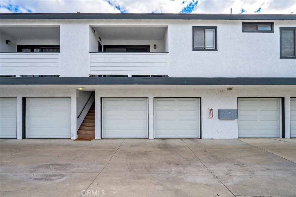 Residential Lease for rent at 8601 Belmont, Cypress CA featuring 2 beds and 2 baths