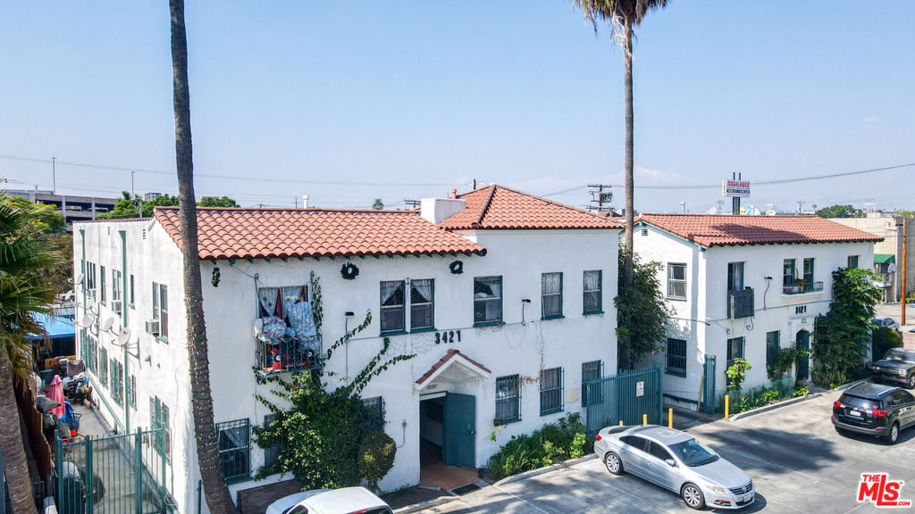 Residential Income for sale at 3427 S Norton Avenue, Los Angeles CA featuring 8 beds and 8 baths