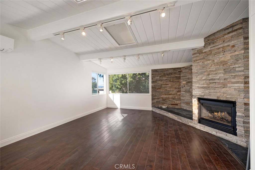 Residential Lease for rent at 358 Bluebird Canyon Drive, Laguna Beach CA featuring 3 beds and 3 baths