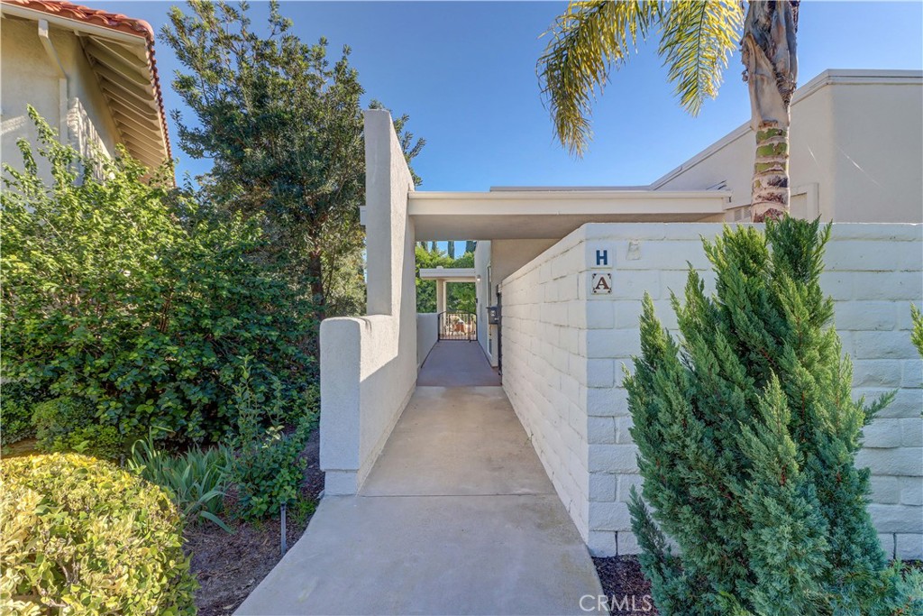 Residential for sale at 2123 Ronda Granada A, Laguna Woods CA featuring 2 beds and 1 bath