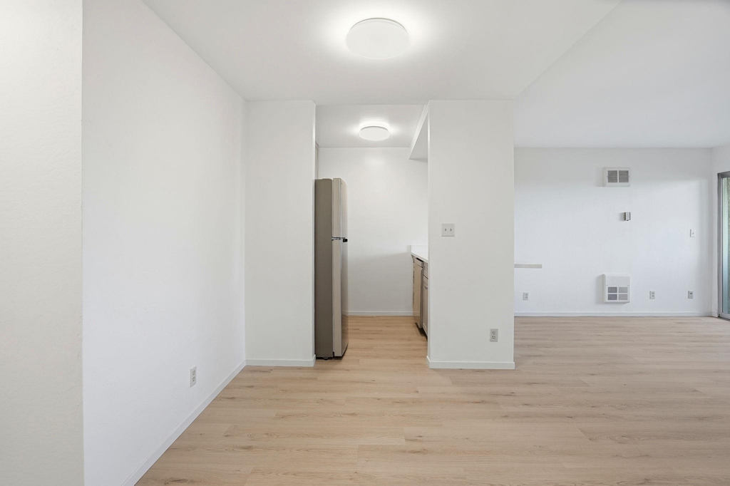 Residential for sale at 955 Shorepoint Ct 110, Alameda CA and 1 bath