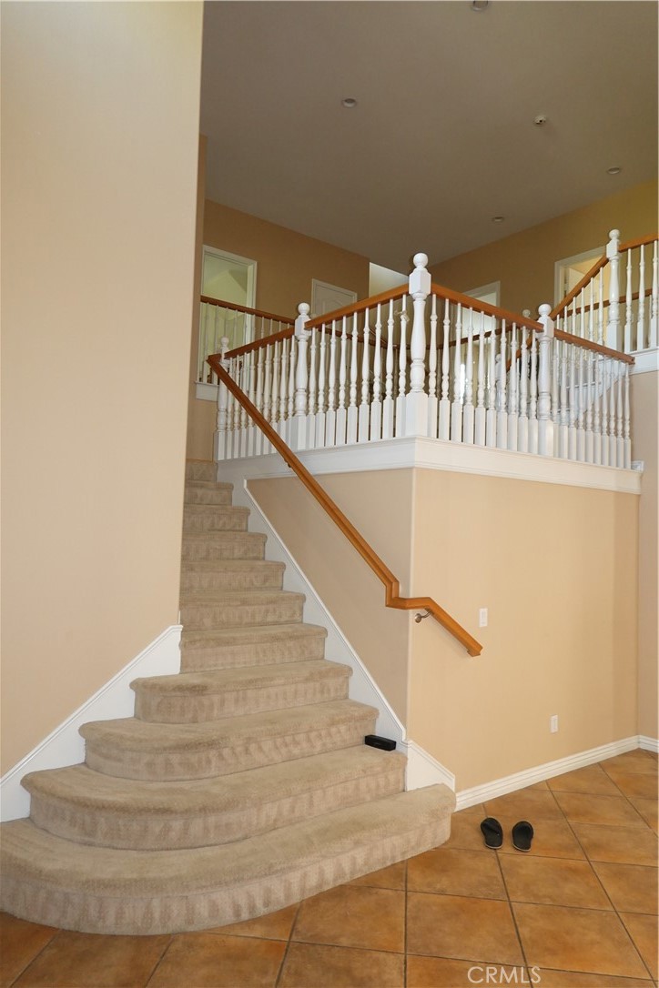 Residential Lease for rent at 1840 W Deerefield Road, Santa Ana CA featuring 5 beds and 5 baths