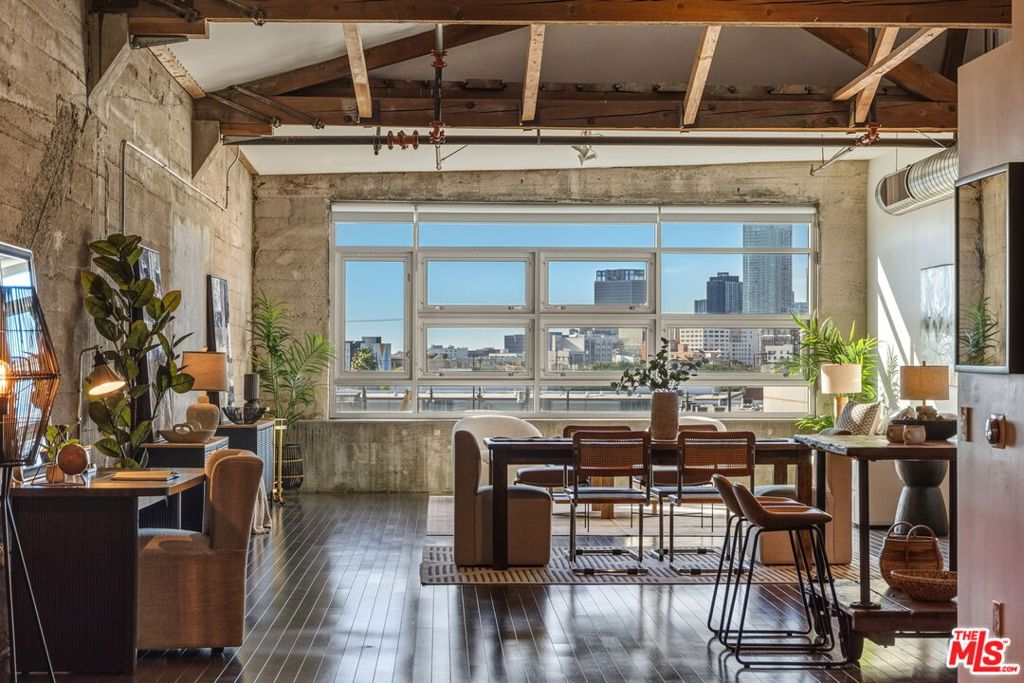 Residential for sale at 530 S Hewitt Street 539, Los Angeles CA featuring 1 bed and 1 bath