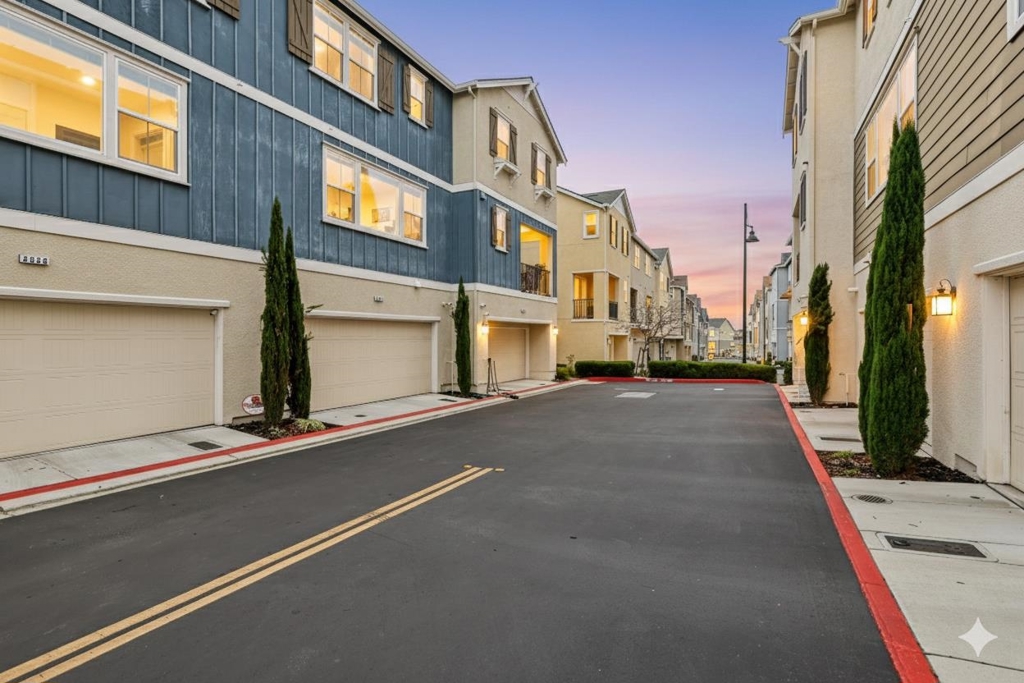 Residential for sale at 4022 4022 Windsor Way, Dublin CA featuring 3 beds and 4 baths