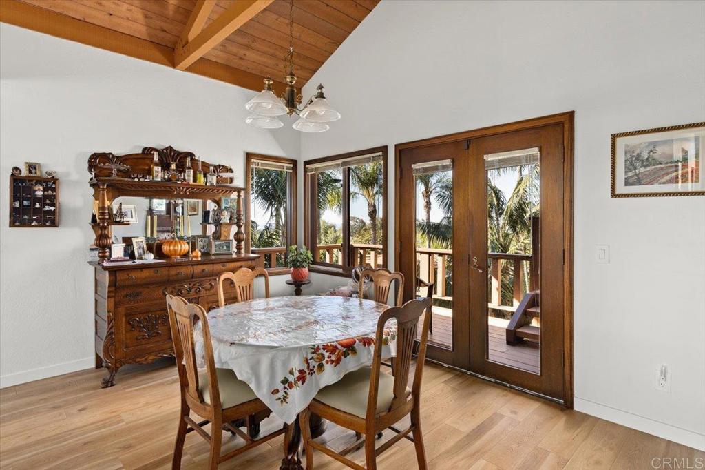 Residential Lease for rent at 714 PASSIFLORA Avenue, Encinitas CA featuring 3 beds and 3 baths