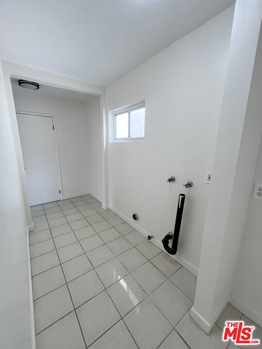 Residential Income for sale at 1132 S Oxford Avenue, Los Angeles CA featuring 8 beds and 6 baths
