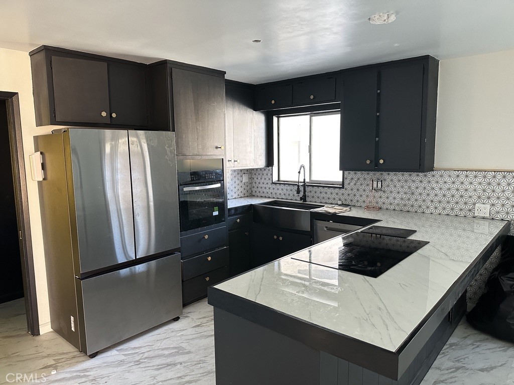 Residential Lease for rent at 7428 Acoma Trail 2, Yucca Valley CA featuring 2 beds and 2 baths