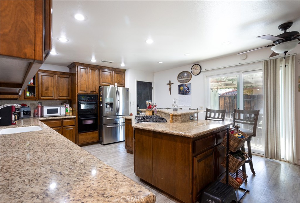 Residential for sale at 41940 Stonecliff, Hemet CA featuring 3 beds and 2 baths